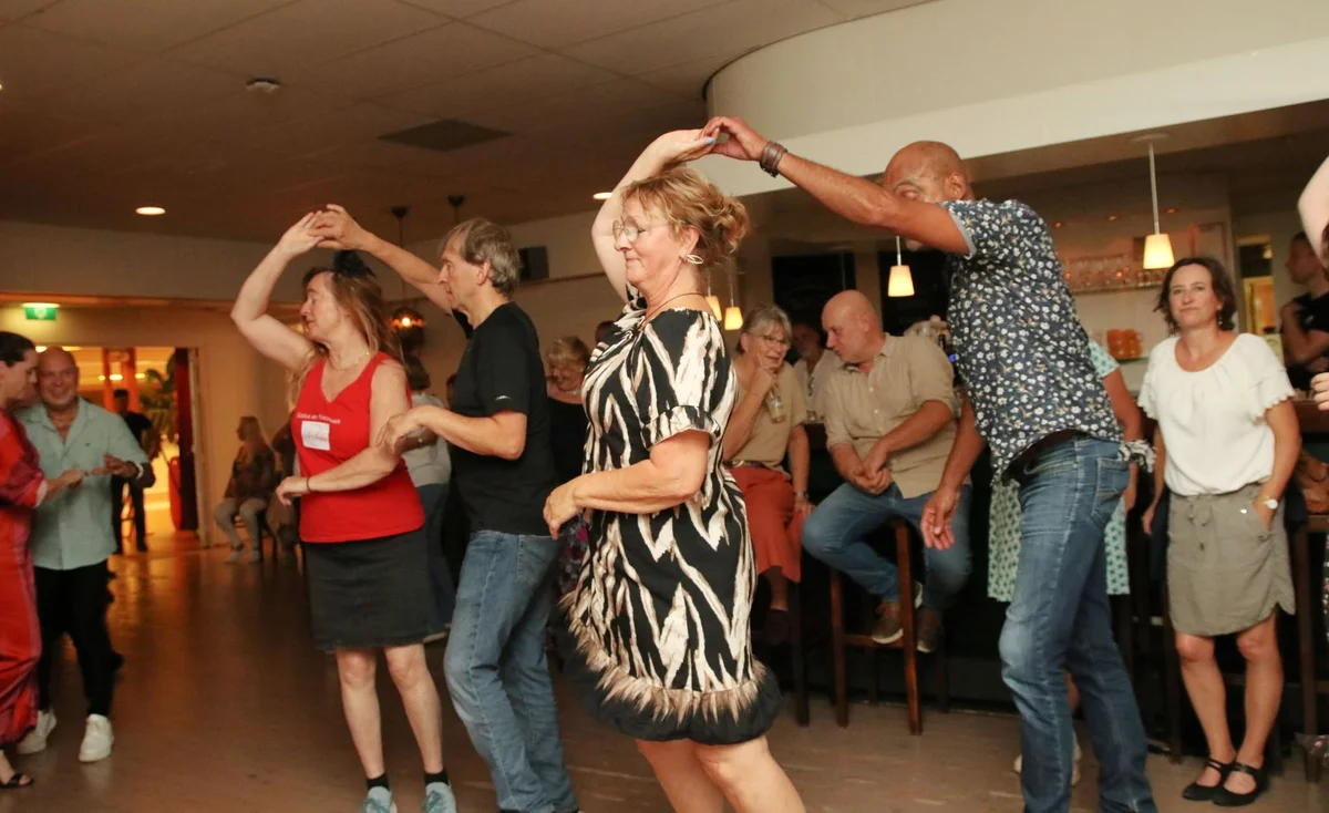 Salsa & Bachata at Den Dullaert Hulst