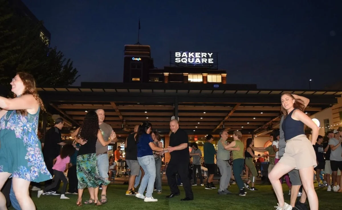 Salsa at Bakery Square, Pittsburgh