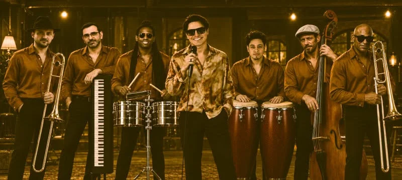 Salsa Pink – Salsa Live