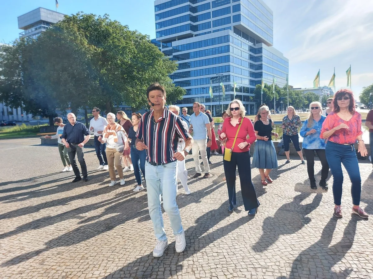 SALSA AFTER WORK PARTY MIT HUMBERTO &DJ RONNY AUS KUBA 